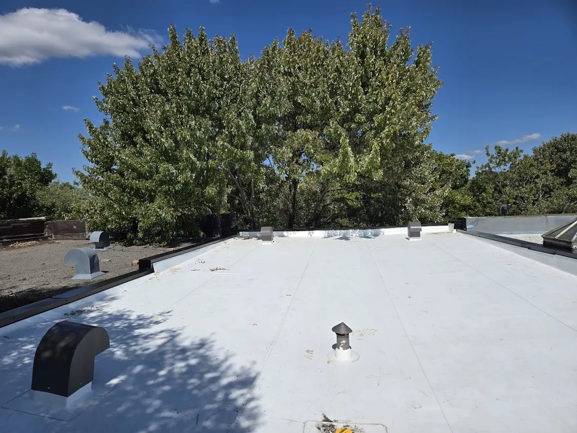 Toiture plate résidentielle Montréal
