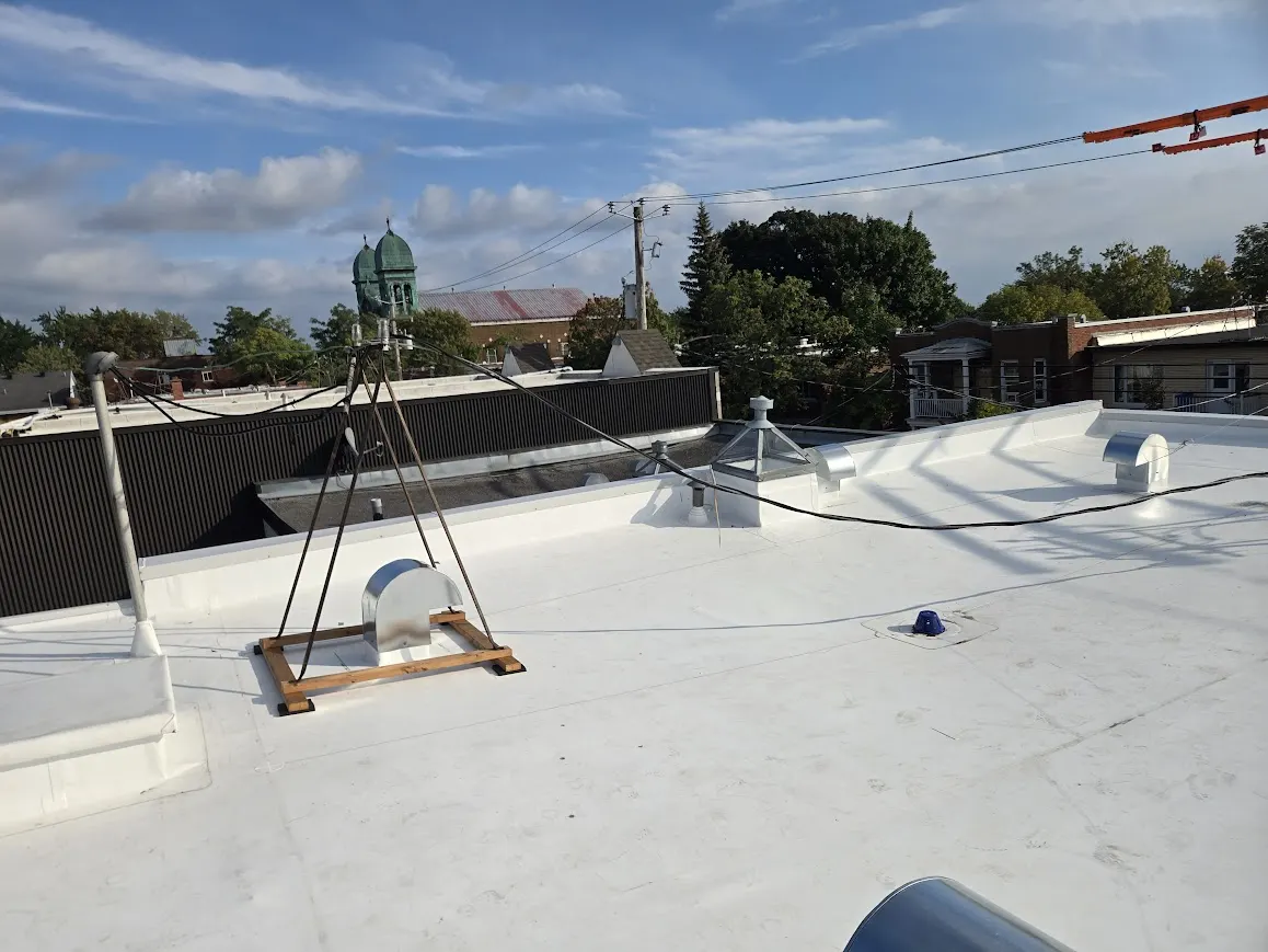 Finitions toit plat solins et ventilation Montréal